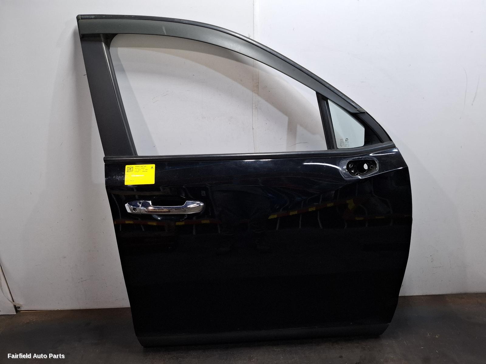 2017-2025 Ldv D90 Right Front Door