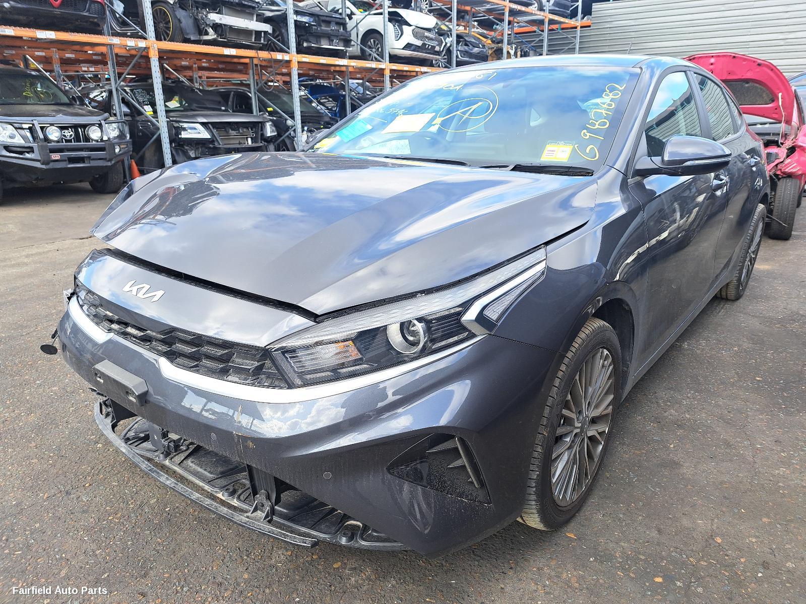 2024 Kia Cerato Right Front Window Reg Motor