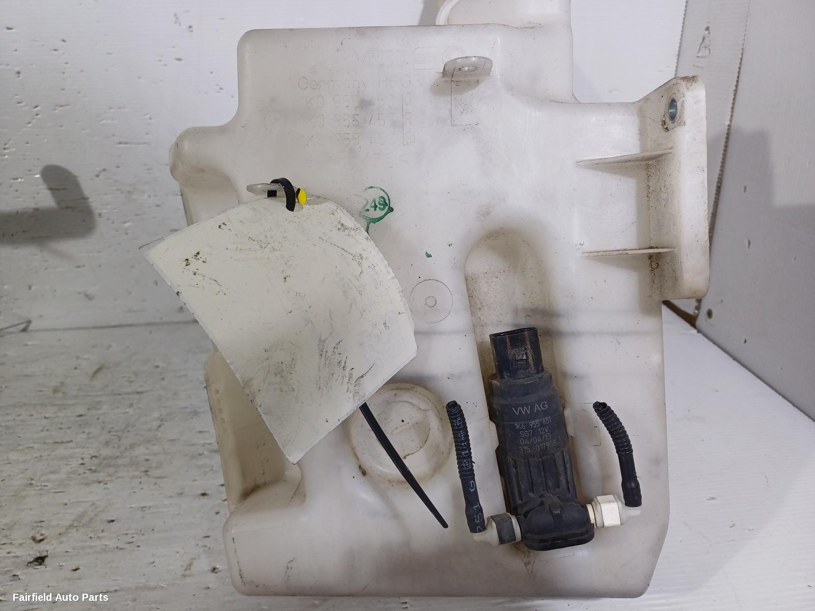 2004-2015 Volkswagen Caddy Washer Bottle