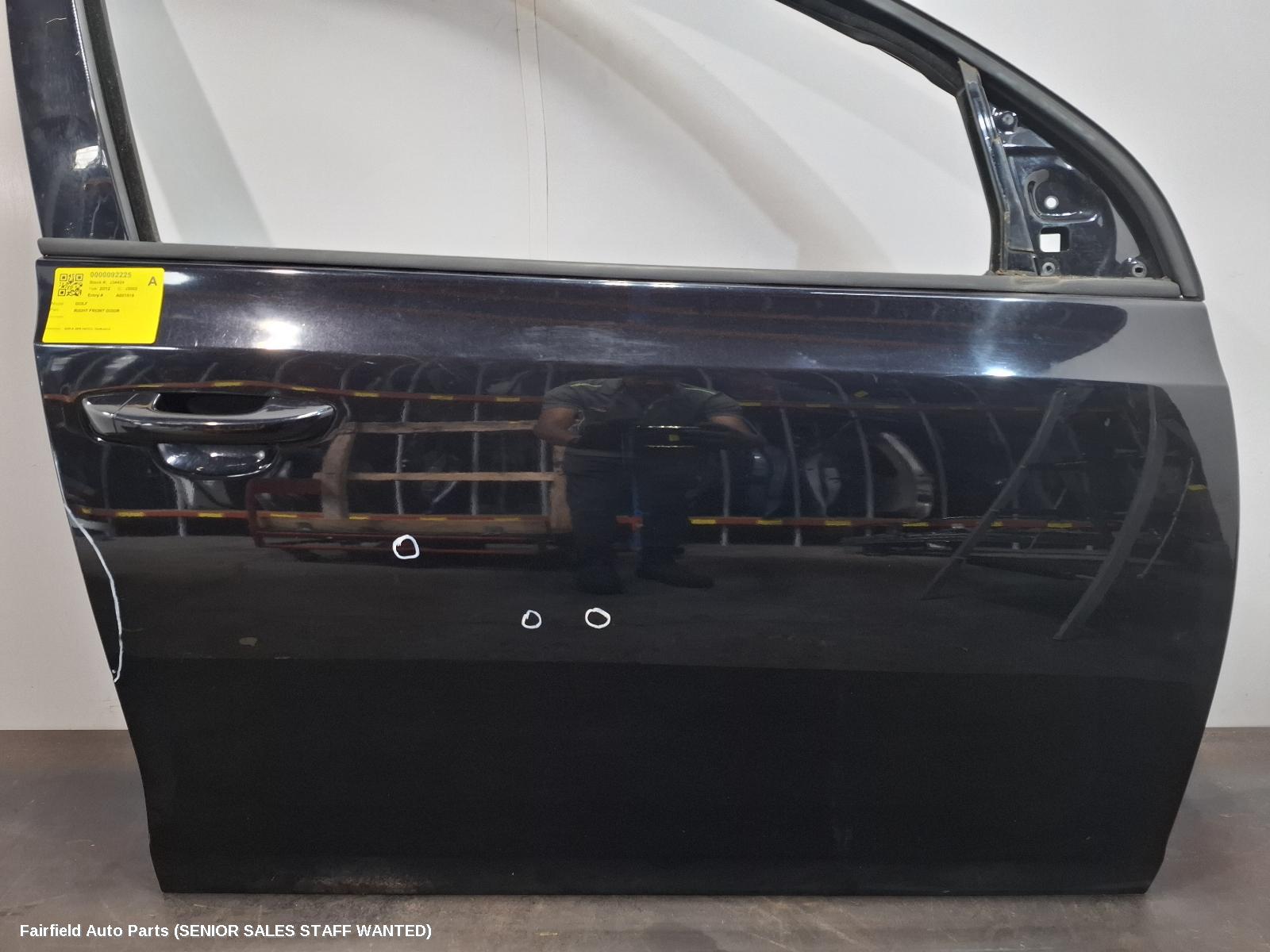 2012 Volkswagen Golf Right Front Door