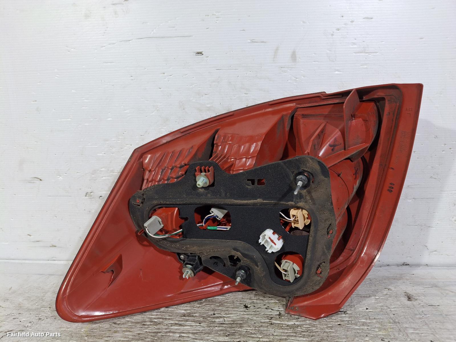 2007-2009 Toyota Corolla Left Taillight