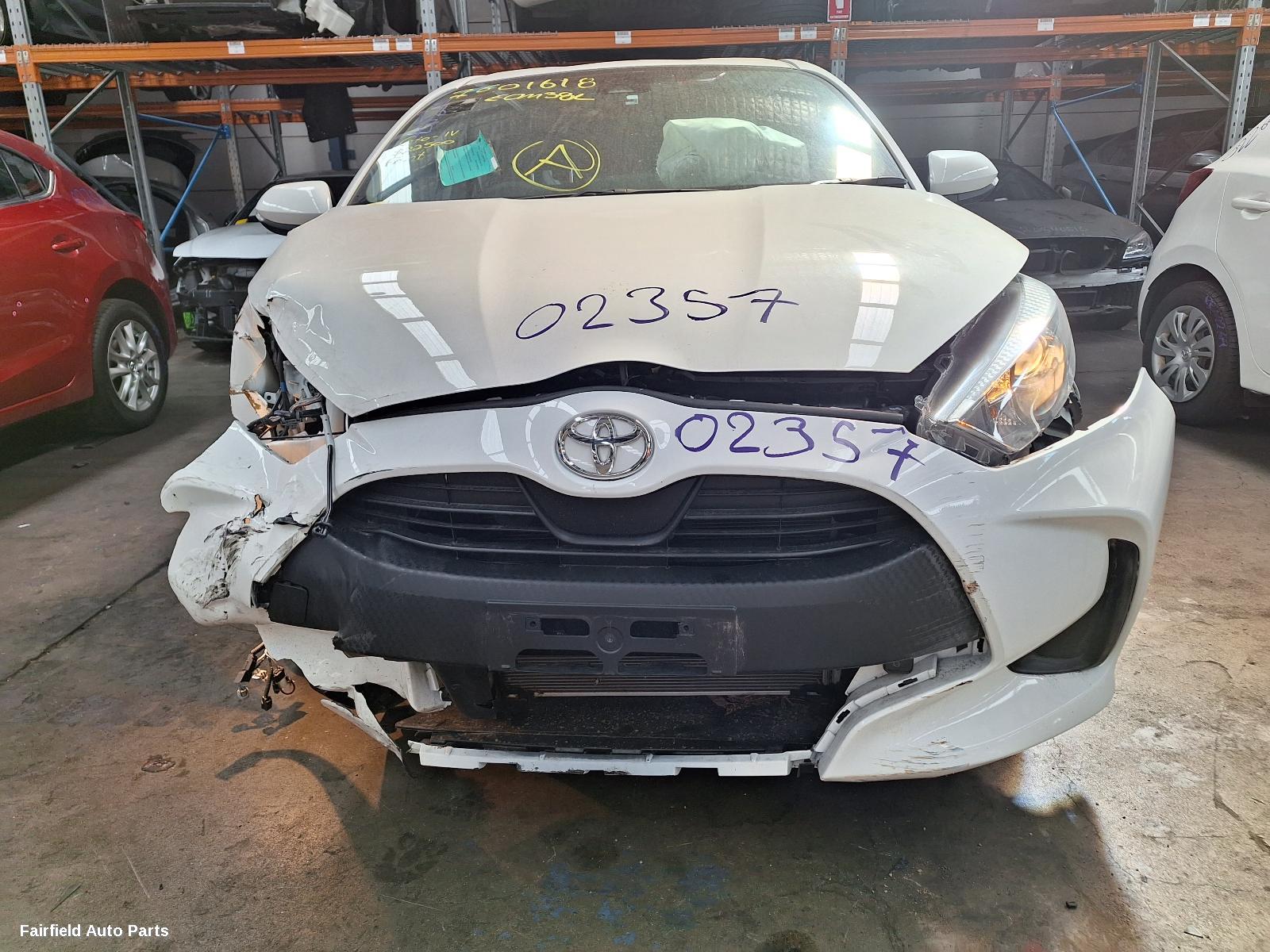 2021 Toyota Yaris Left Headlamp