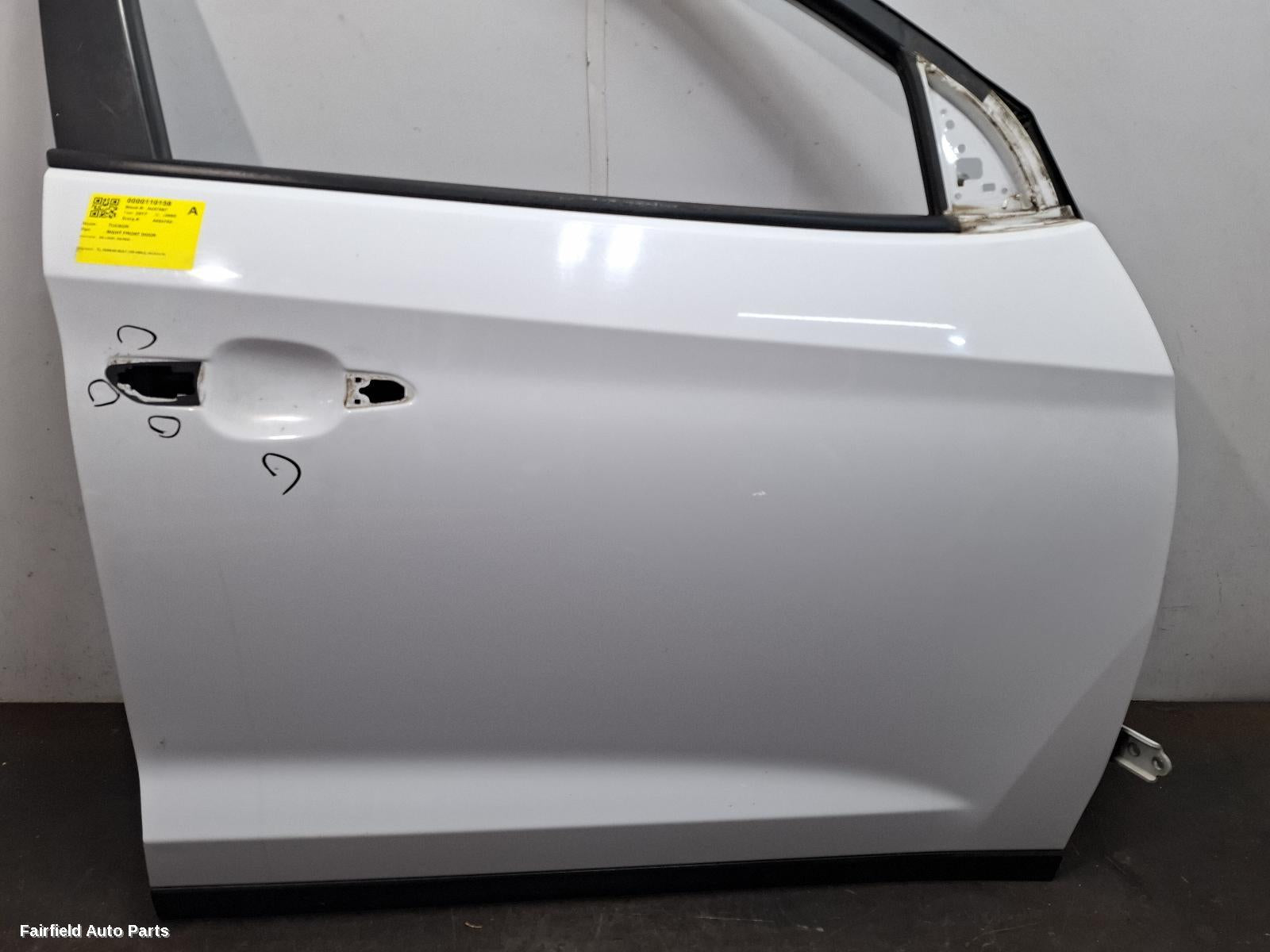 2015-2018 Hyundai Tucson Right Front Door