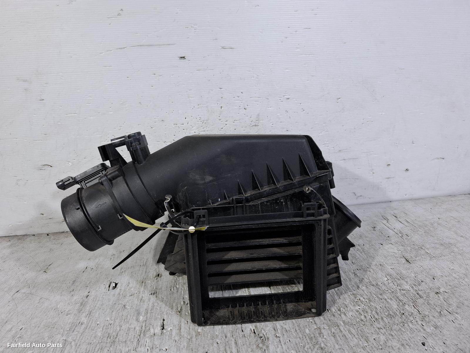 2013-2019 Mercedes Cla Class Air Cleaner Box