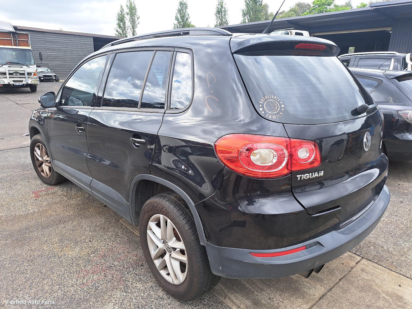 2011 Volkswagen Tiguan Radiator Support