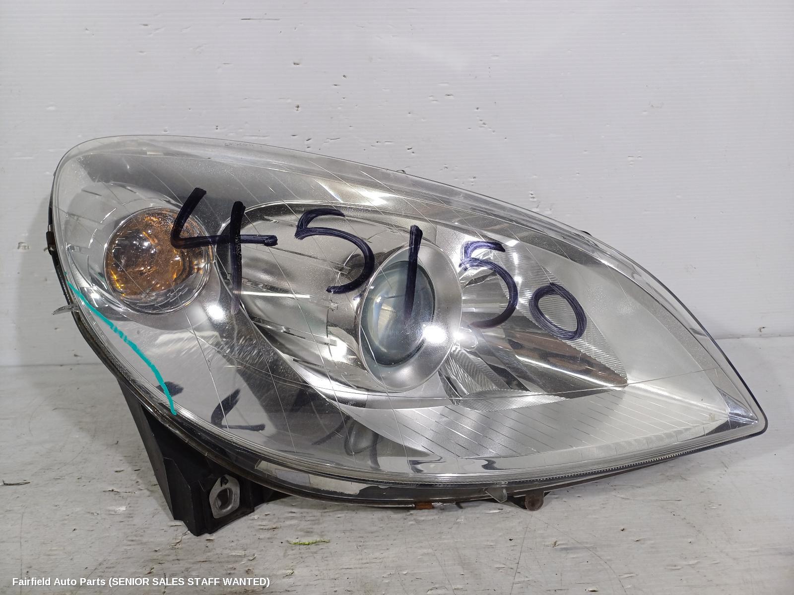 2010 Mercedes B Class Right Headlamp