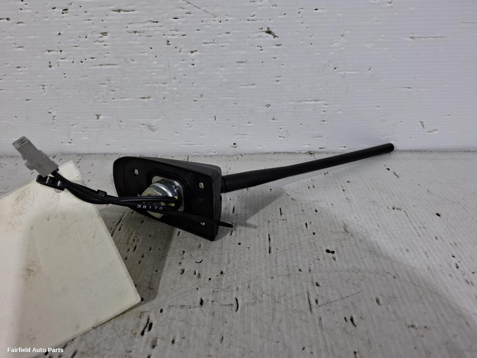 2021-2026 Isuzu Mu-x Antenna