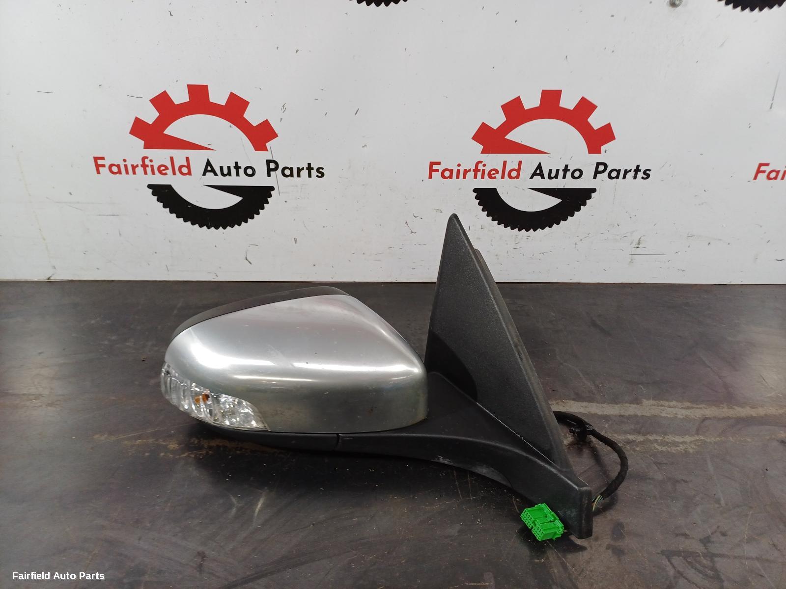 2007-2010 Volvo C30 Right Door Mirror