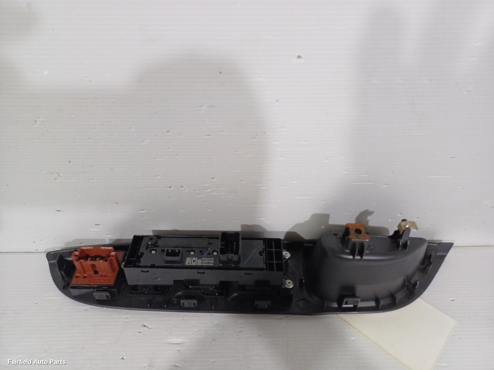 2013-2024 Mitsubishi Asx Pwr Dr Wind Switch