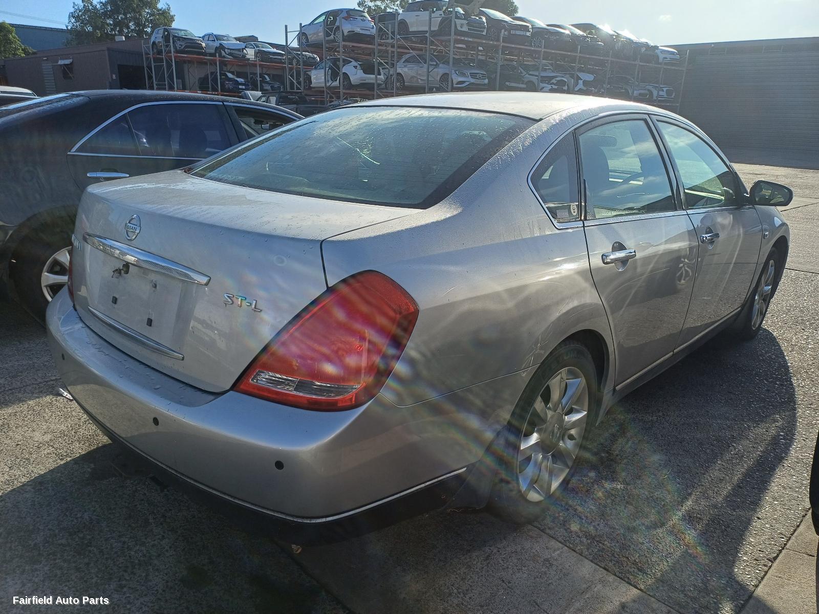 2005 Nissan Maxima Left Front Door