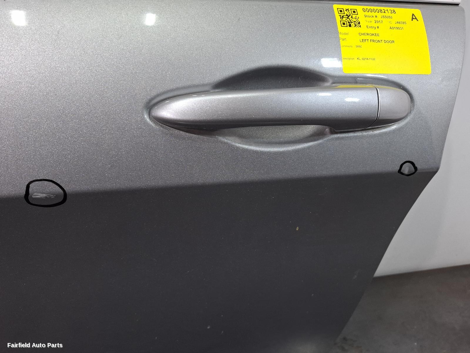 2017 Jeep Cherokee Left Front Door