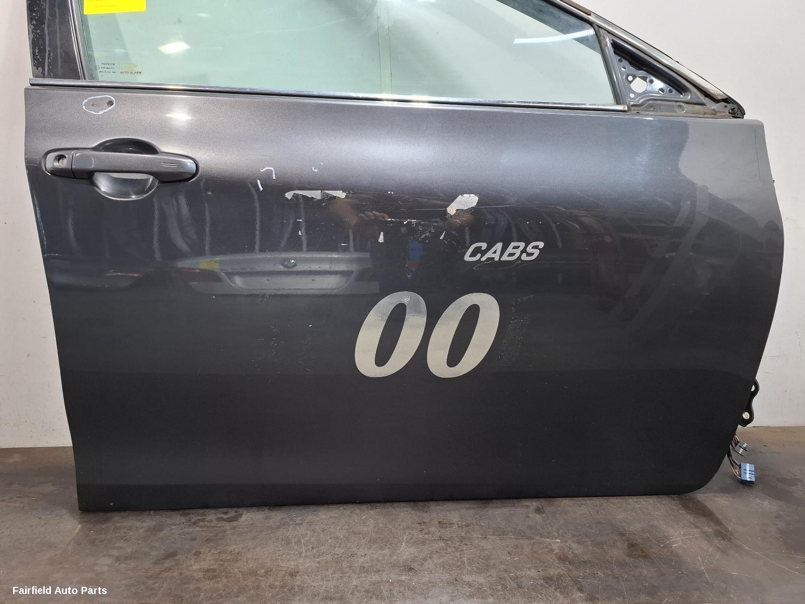 2015-2017 Toyota Camry Right Front Door