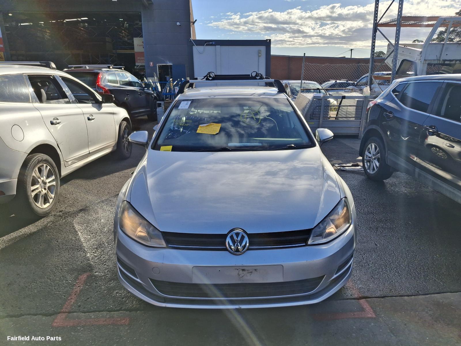 2014 Volkswagen Golf Bonnet Hinge Strut