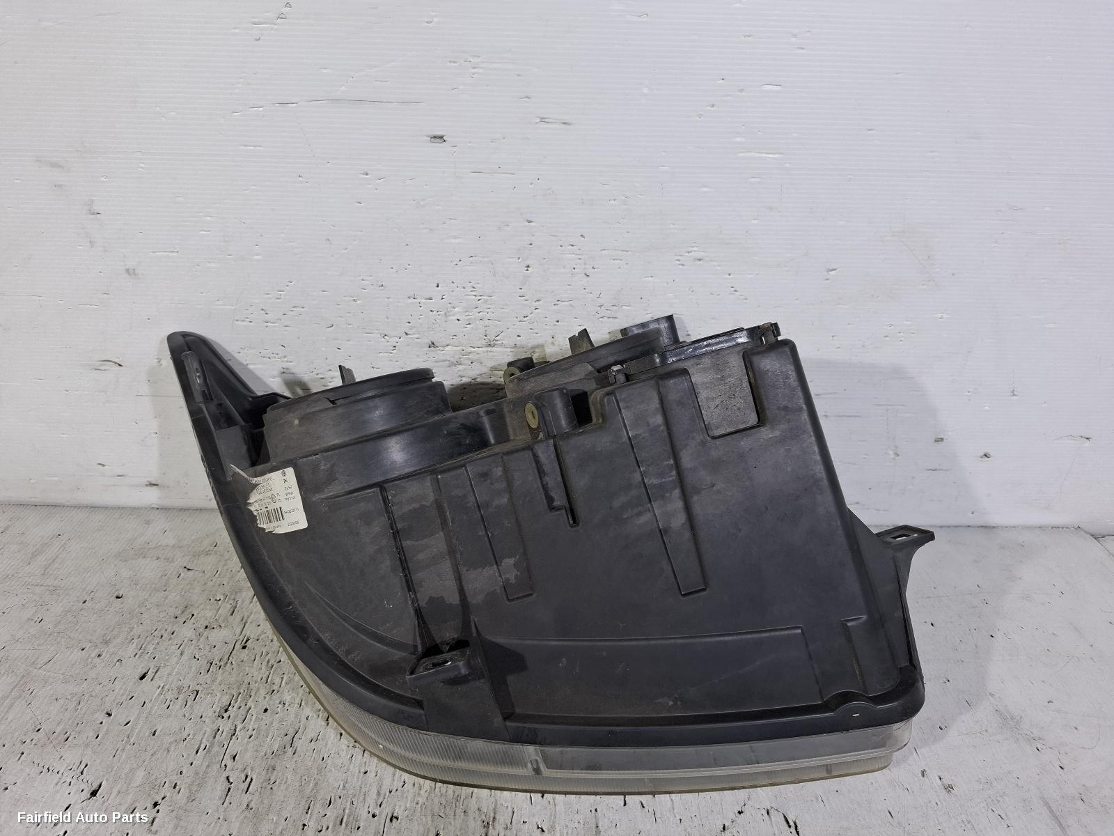 2007-2013 Volkswagen Crafter Right Headlamp