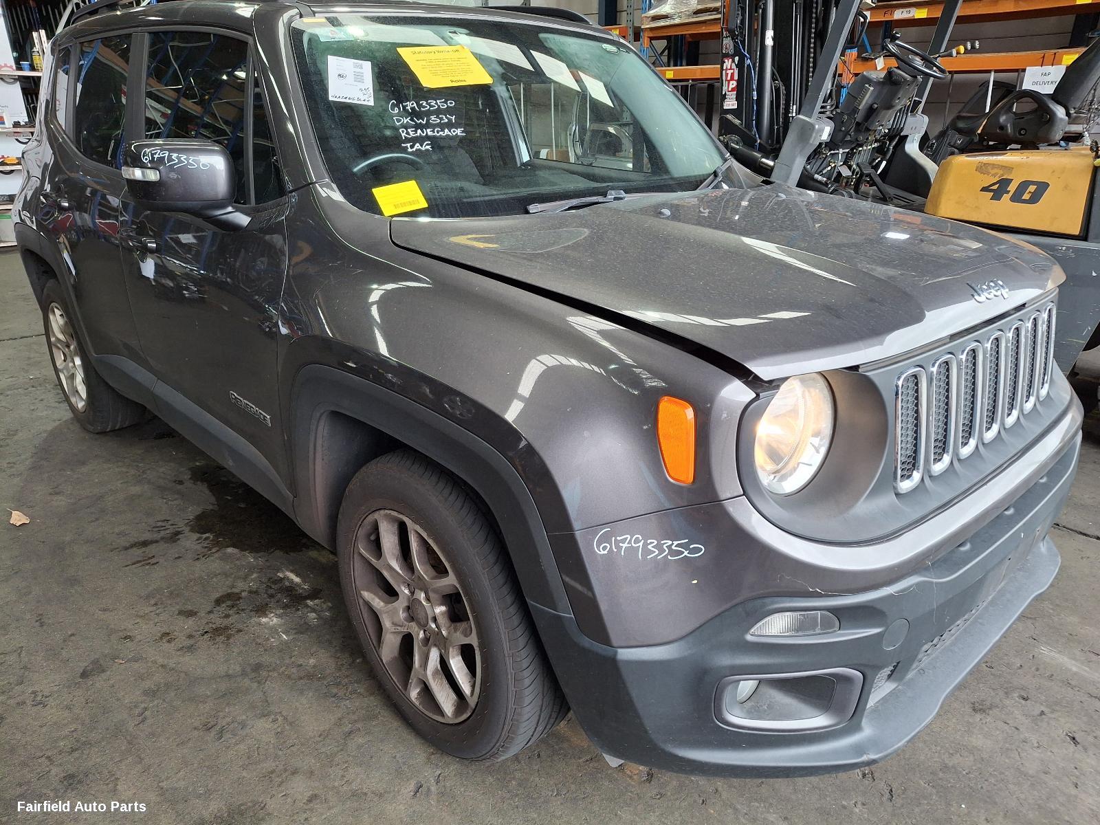 2016 Jeep Renegade Left Taillight