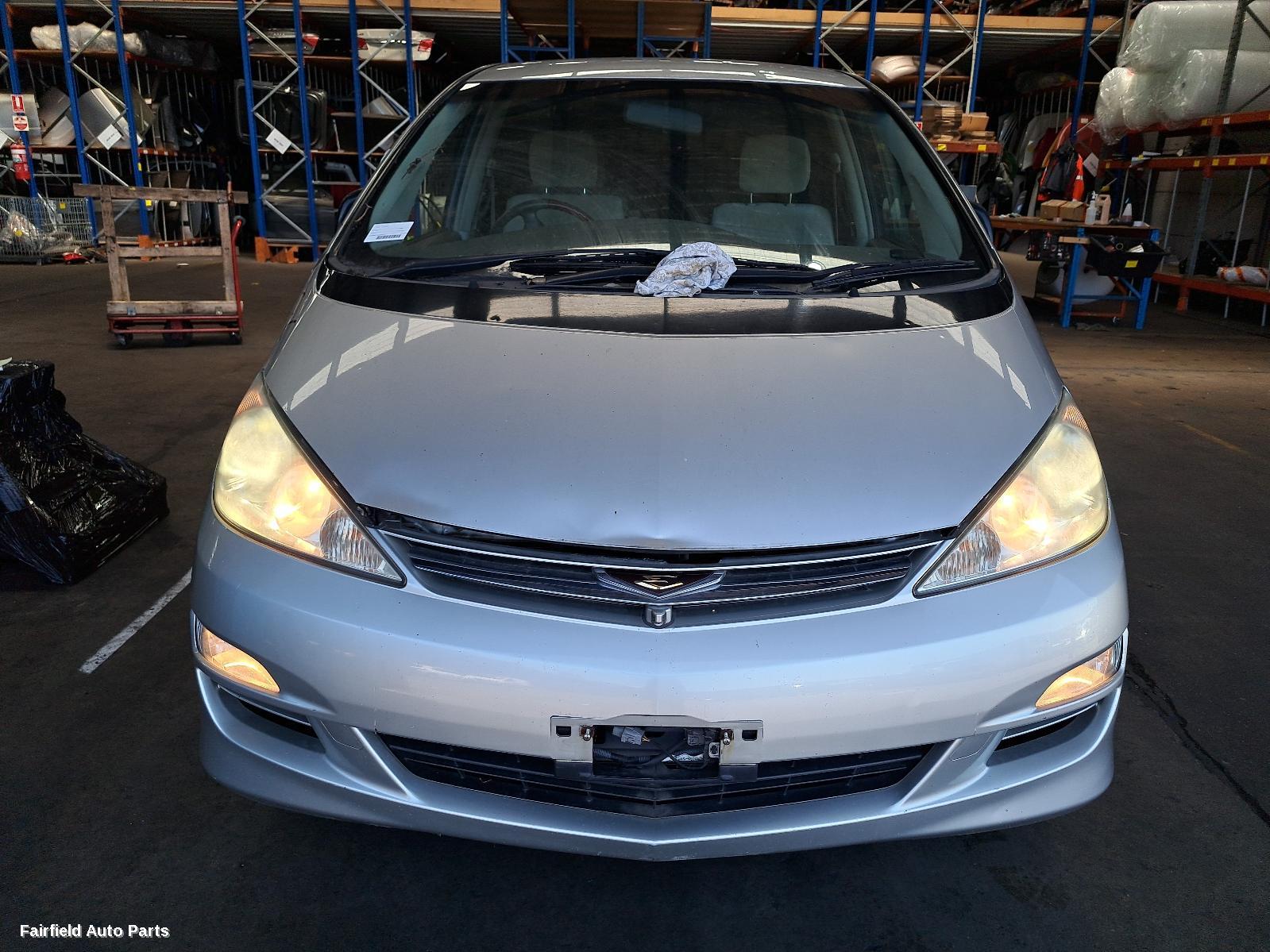 2005 Toyota Estima Right Taillight