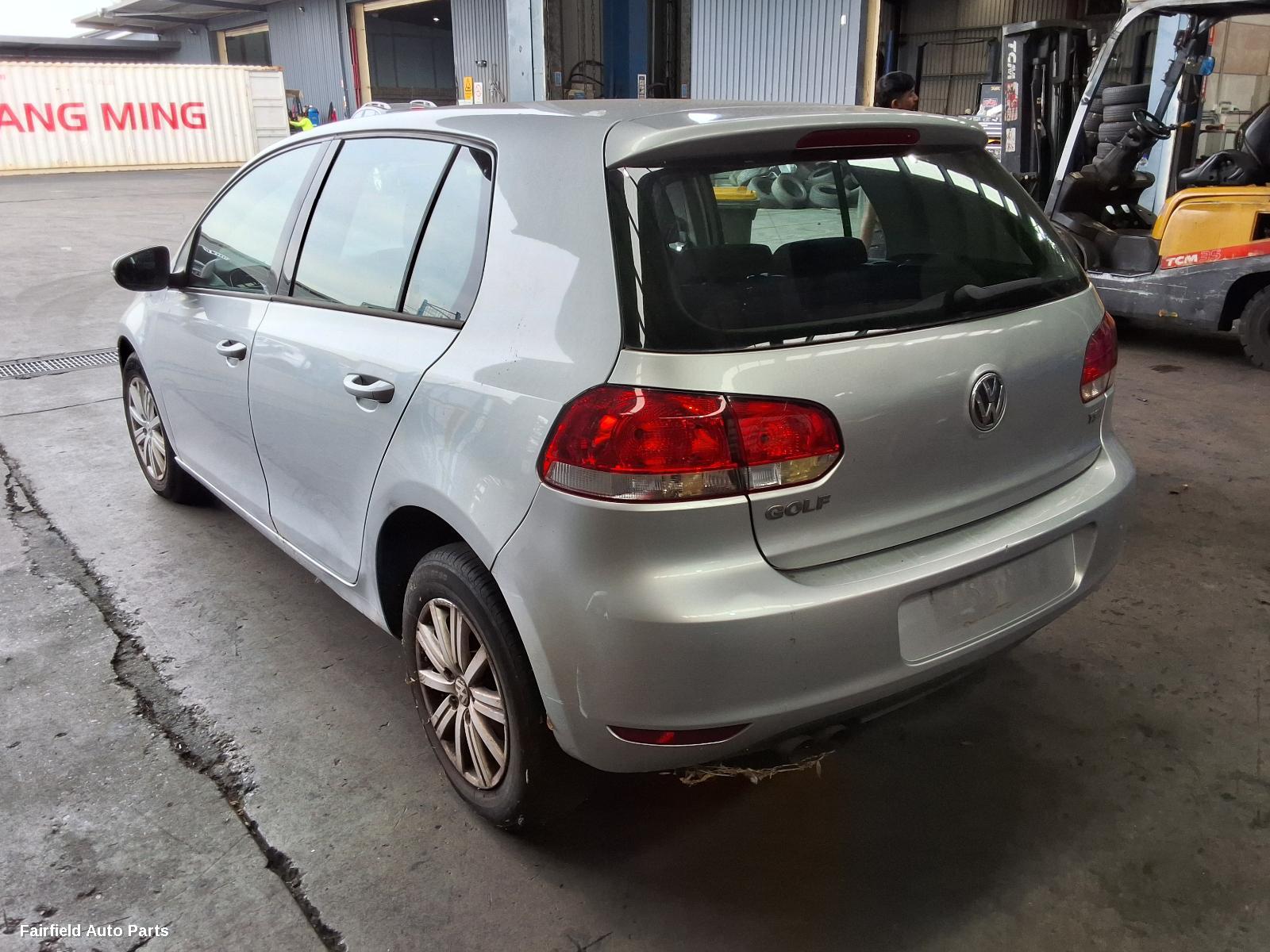 2011 Volkswagen Golf Airbag Module Sensor