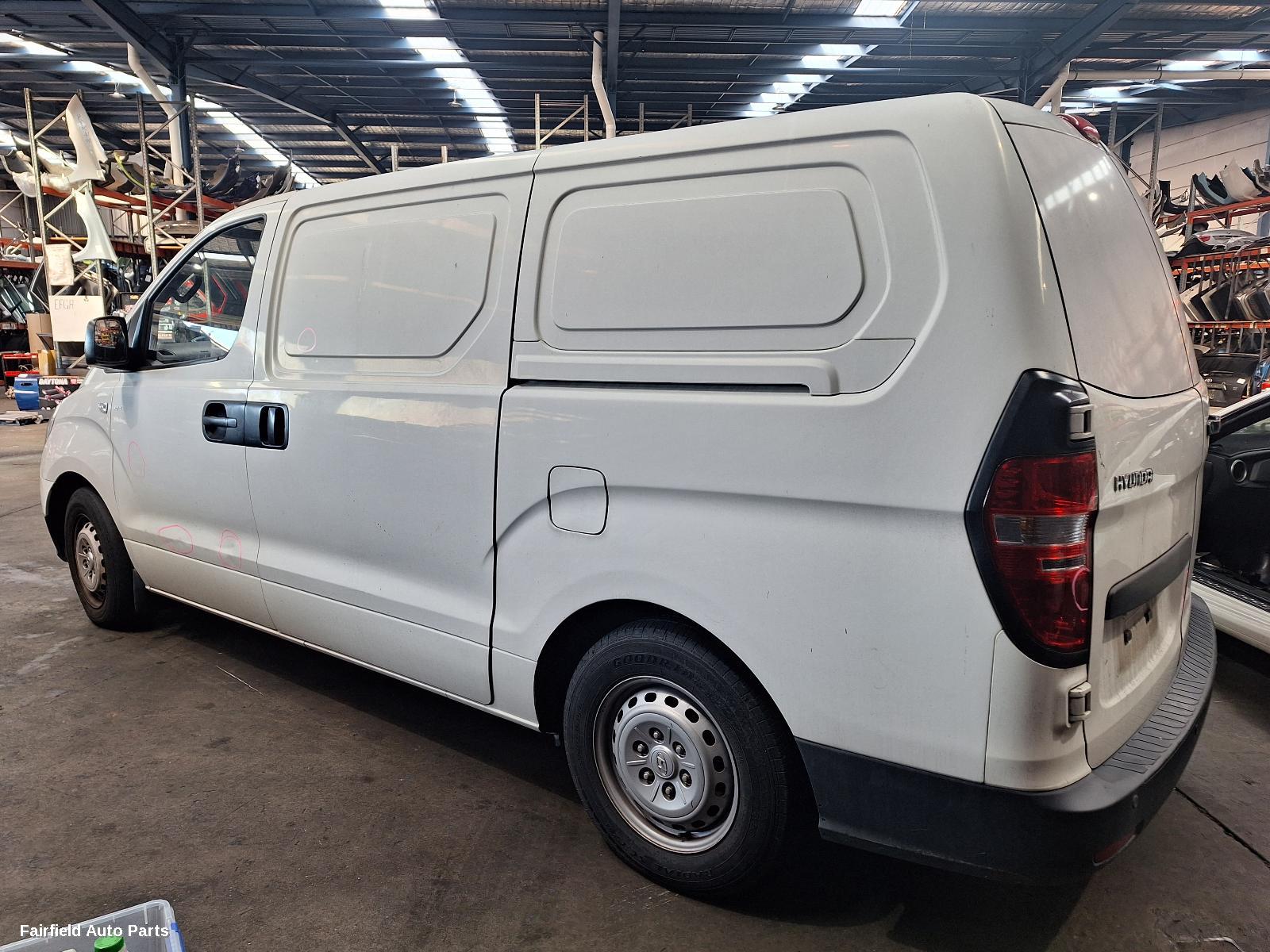 2010 Hyundai Iload/imax Right Front Window Reg Motor