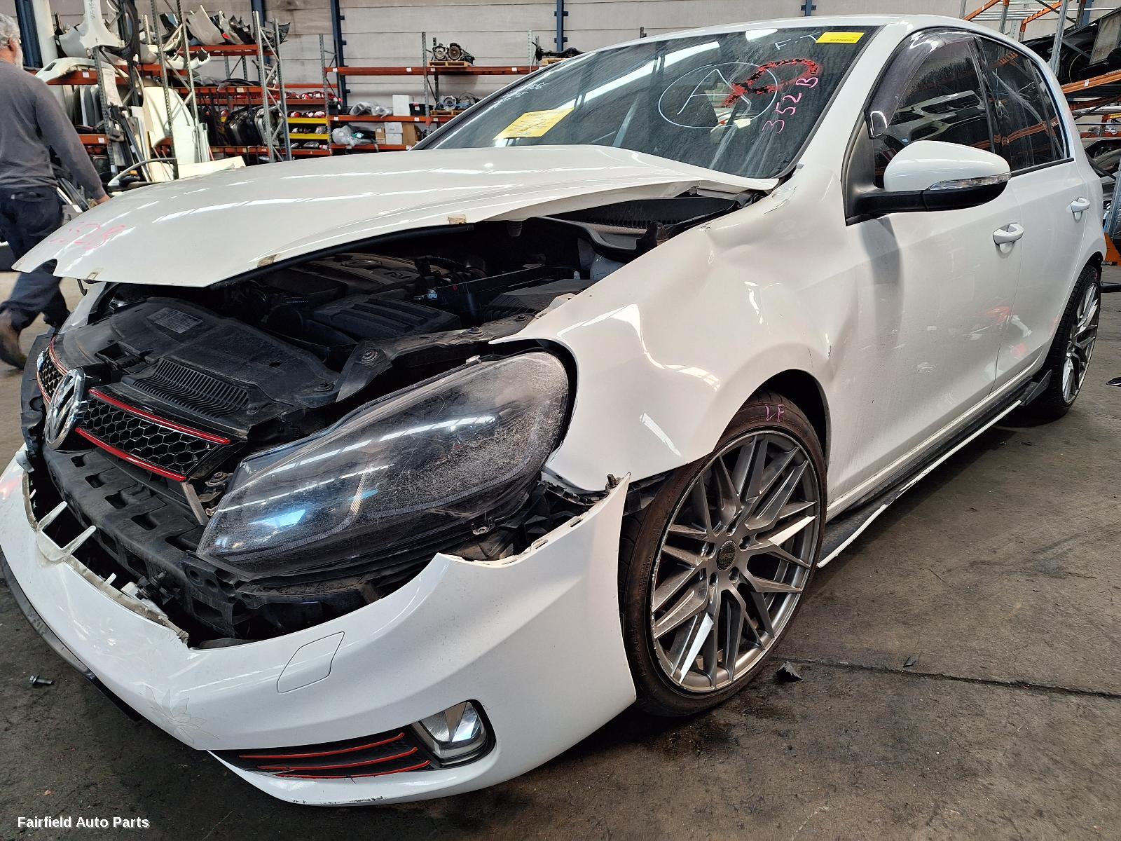 2010 Volkswagen Golf Left Front Lower Control Arm