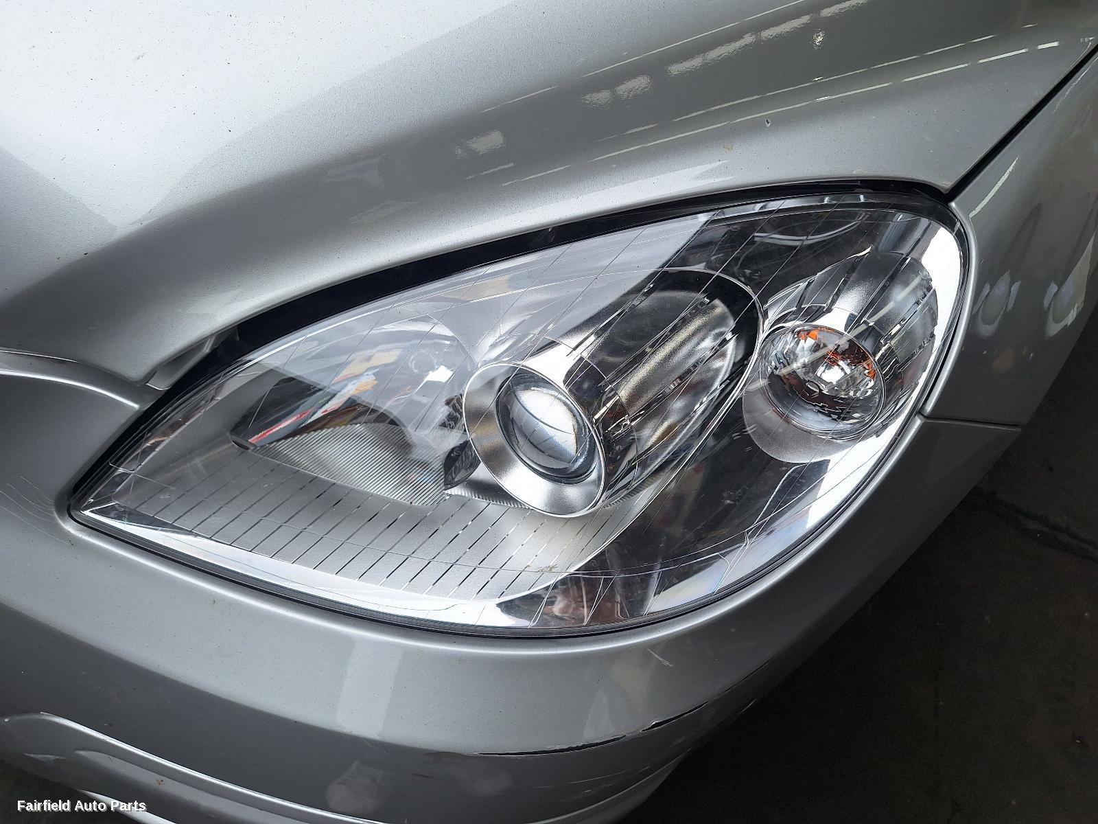2005-2008 Mercedes B Class Grille