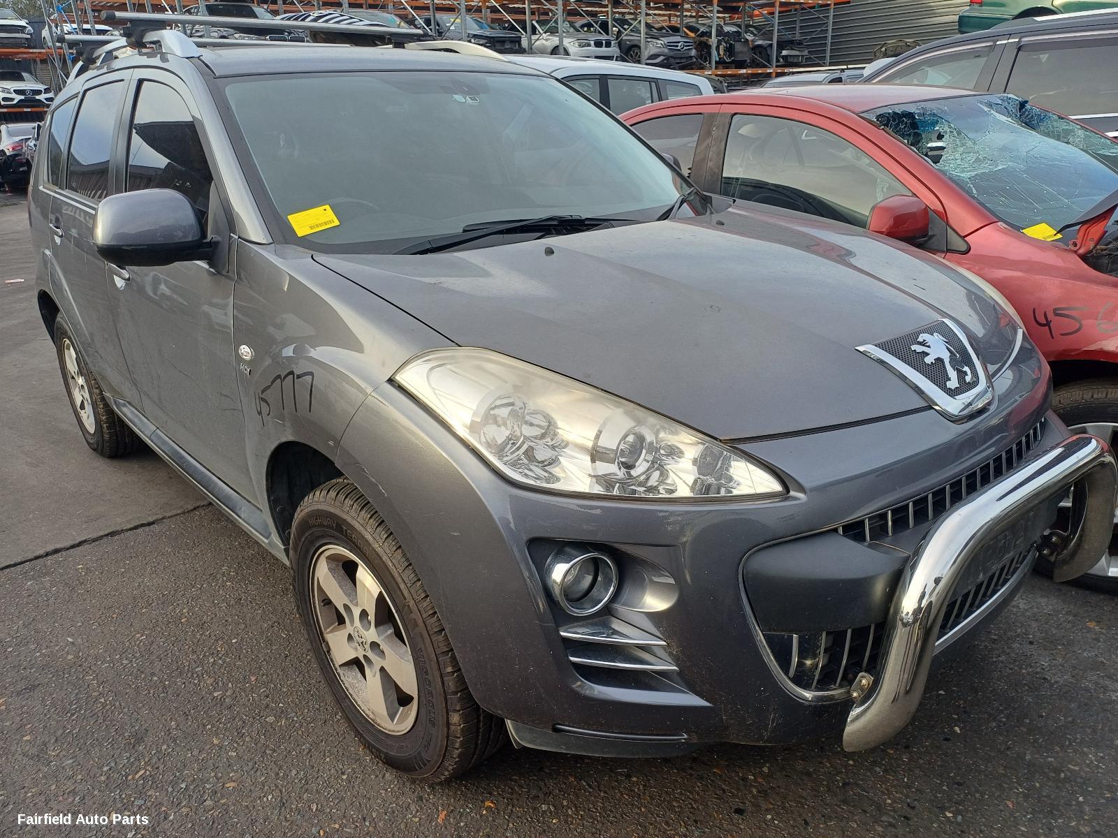 2011 Peugeot 4007 Left Guard