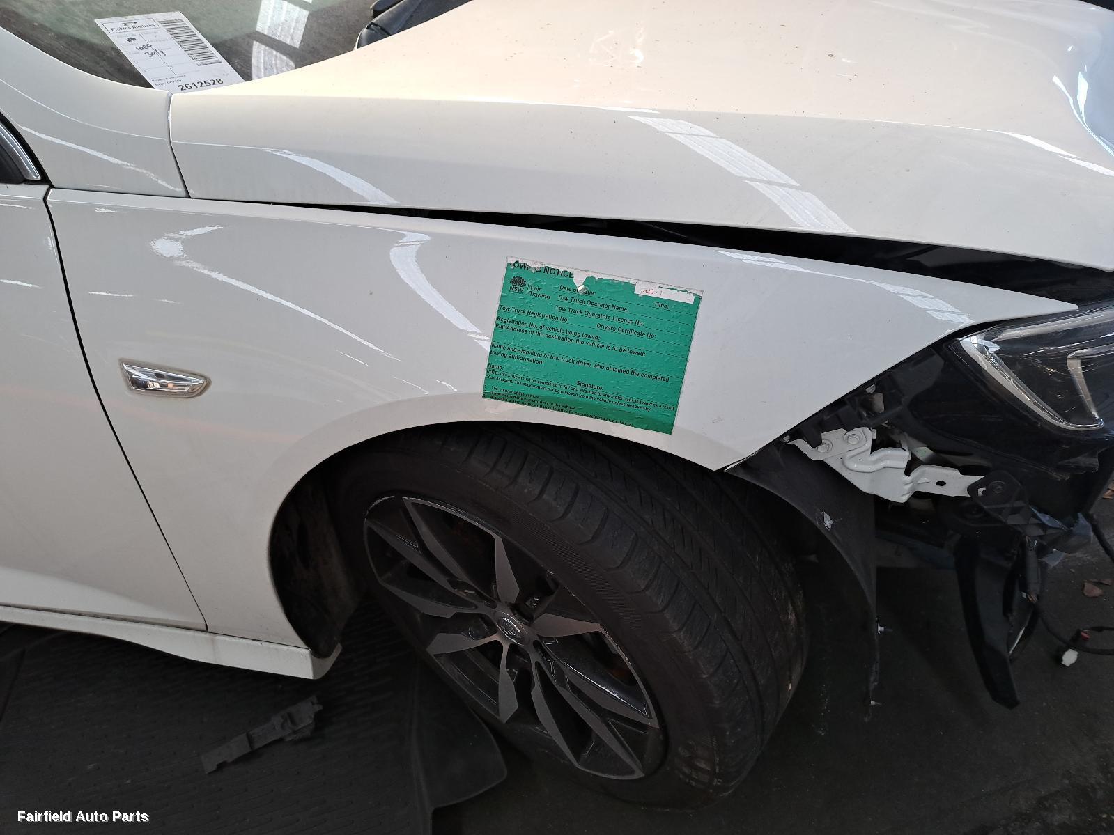 2018 Holden Commodore Right Door Mirror