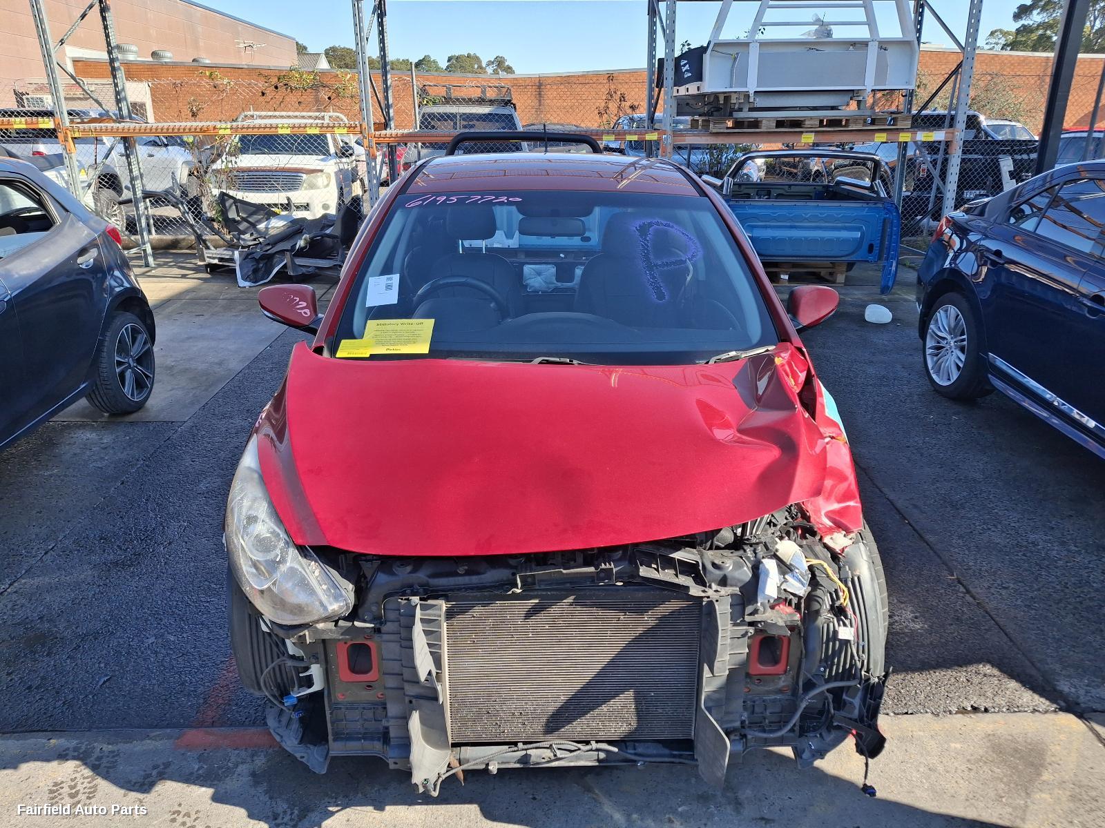 2014 Hyundai I30 Right Rear Door Sliding