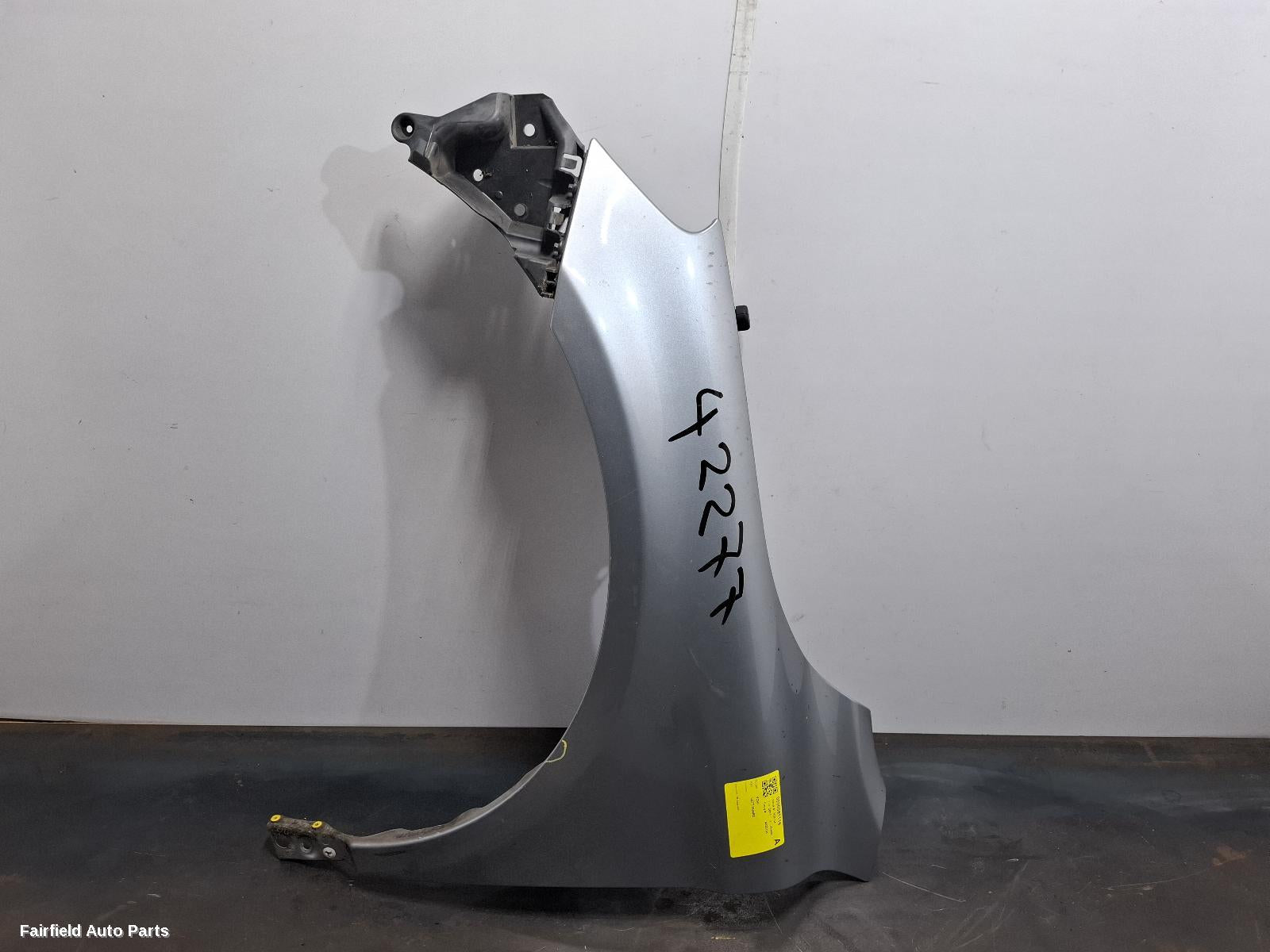 2009-2017 Volvo Xc60 Left Guard