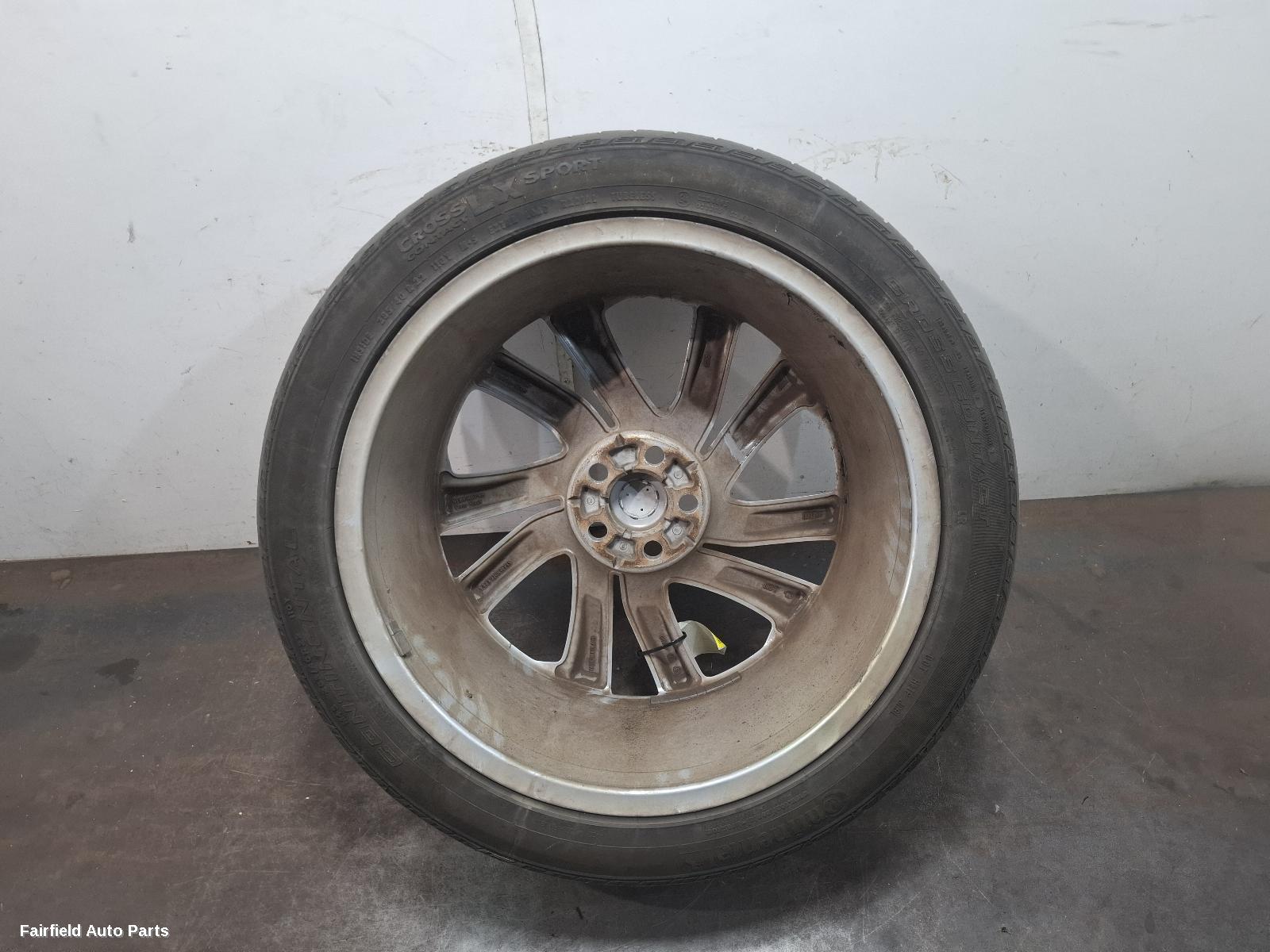 2016-2020 Land Rover Discovery Wheel Mag