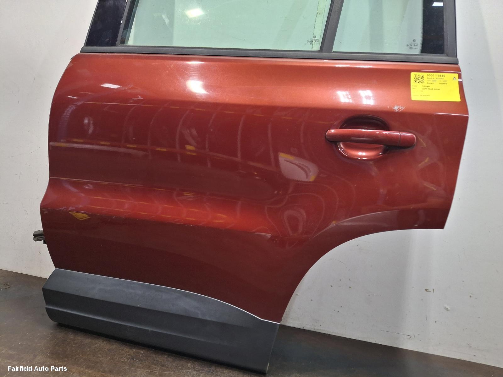 2008-2016 Volkswagen Tiguan Left Rear Door Sliding