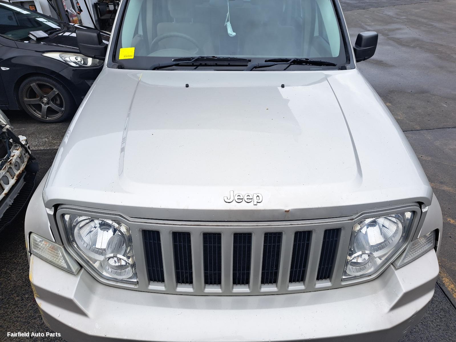 2008 Jeep Cherokee Left Guard