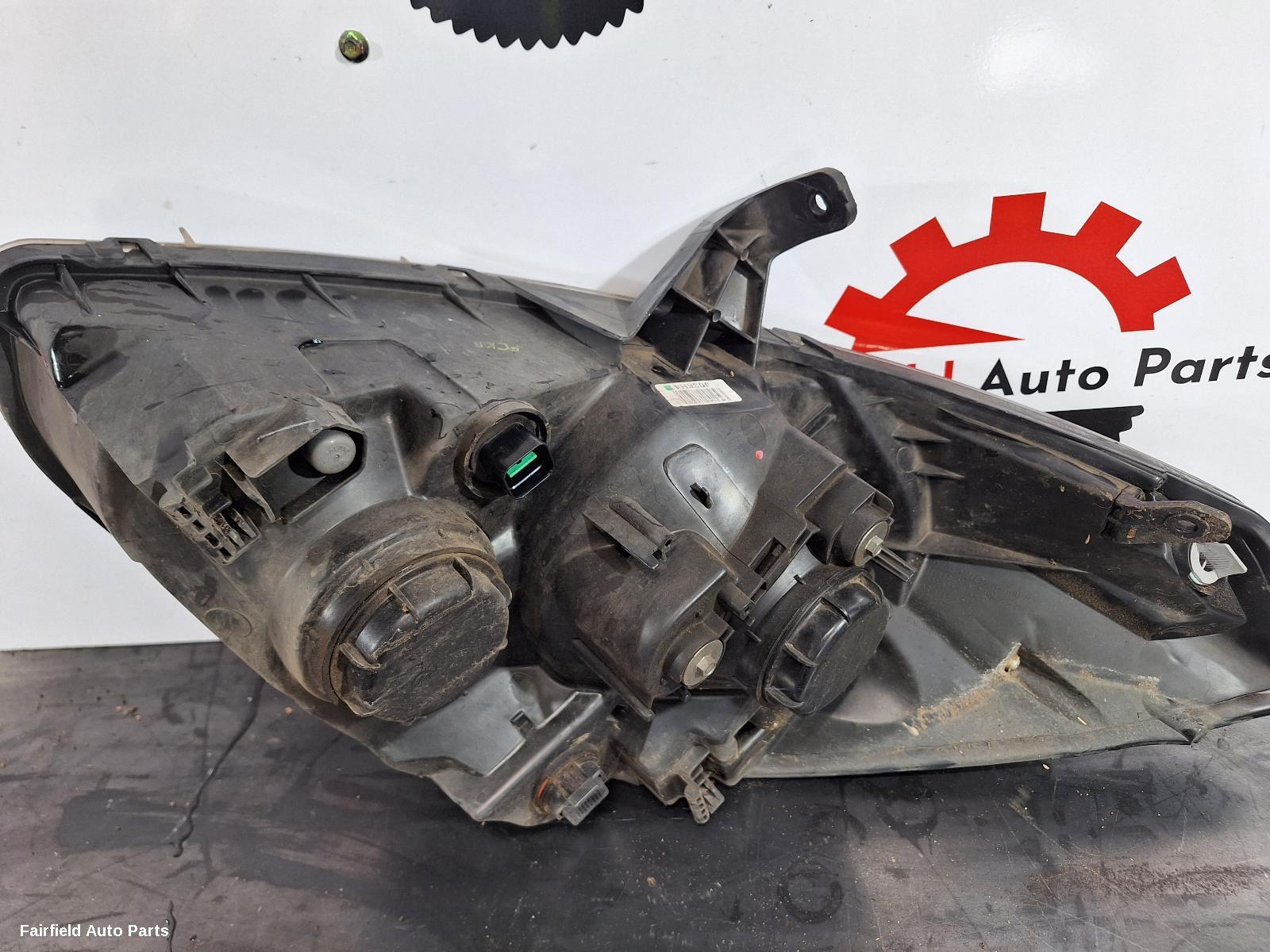 2007-2018 Hyundai Iload/imax Right Headlamp