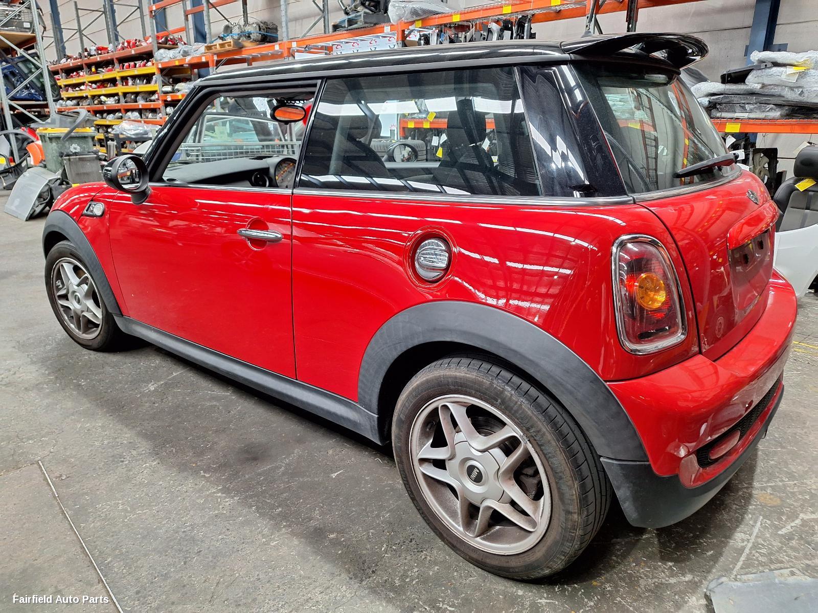 2008 Mini Cooper Grille