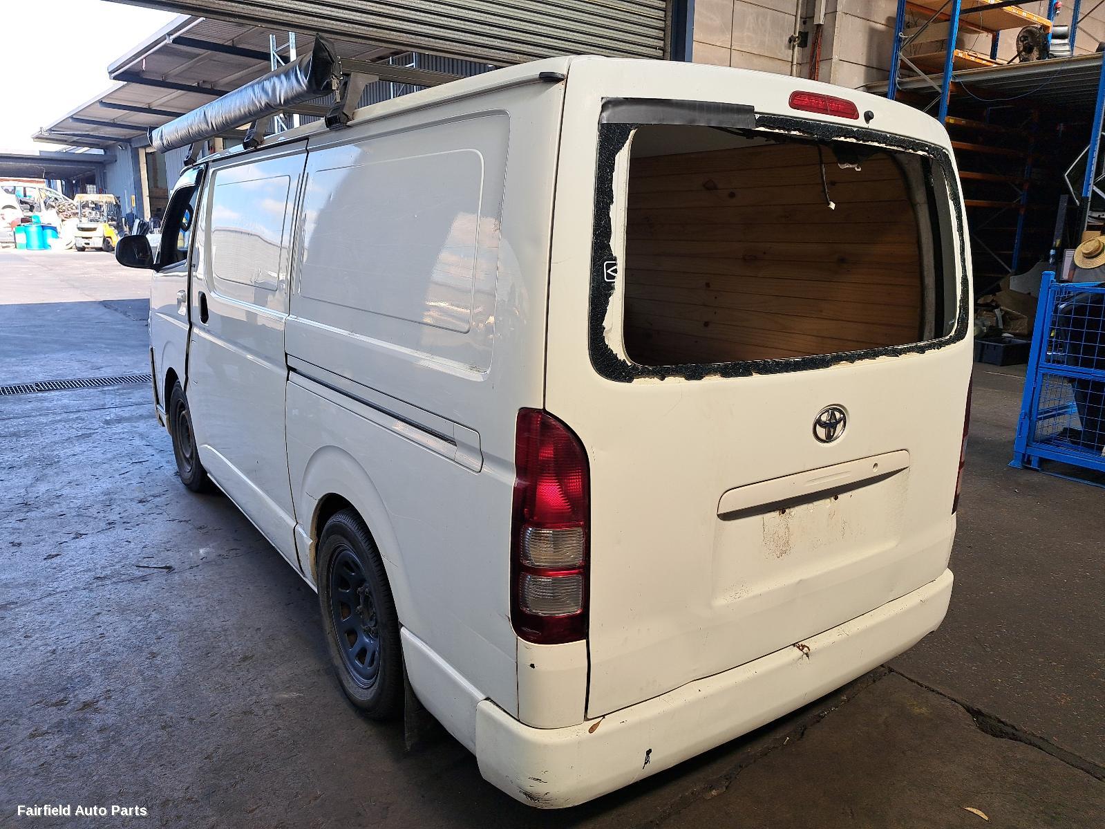 2005-2009 Toyota Hiace Axle