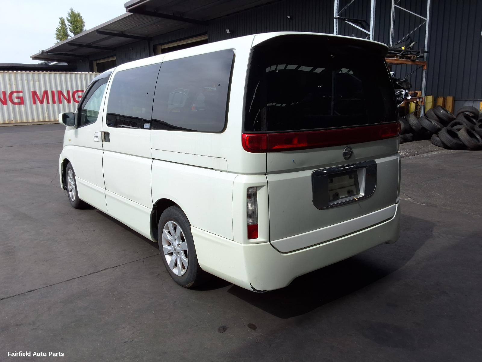 2002 Nissan Elgrand Right Headlamp