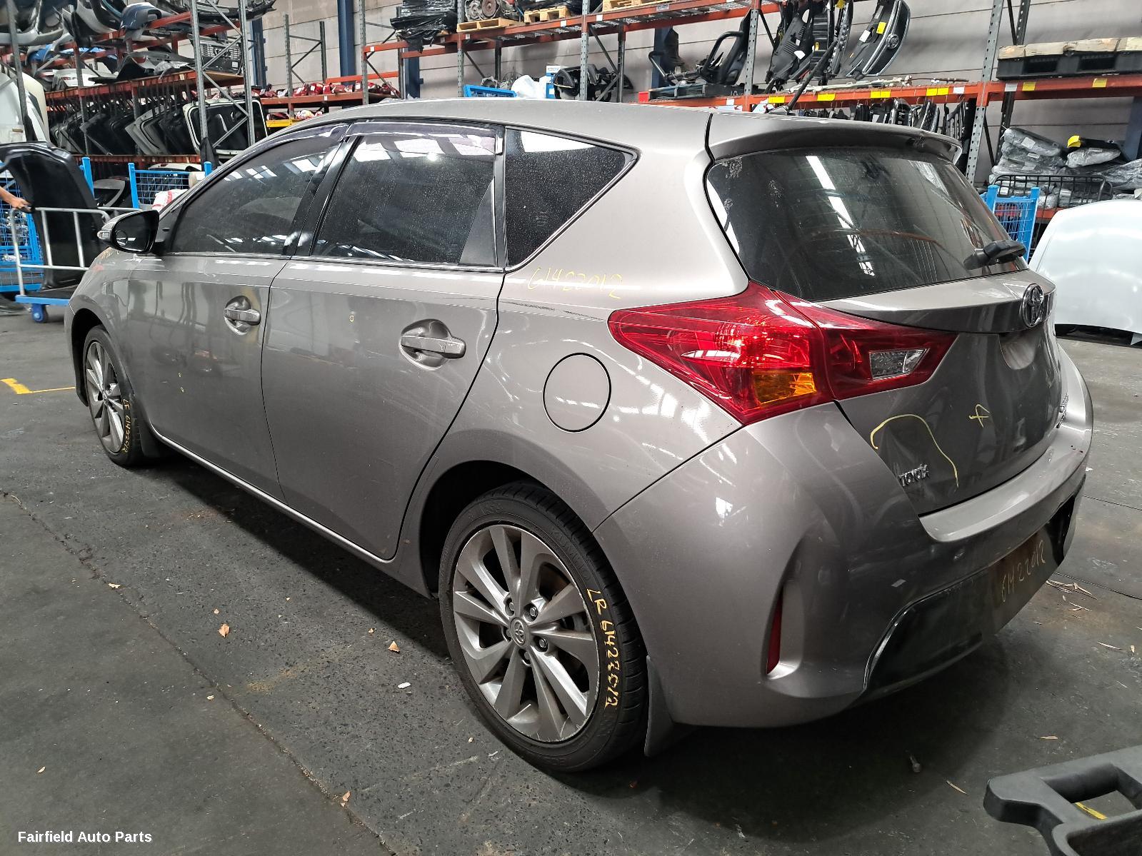 2014 Toyota Corolla Right Taillight