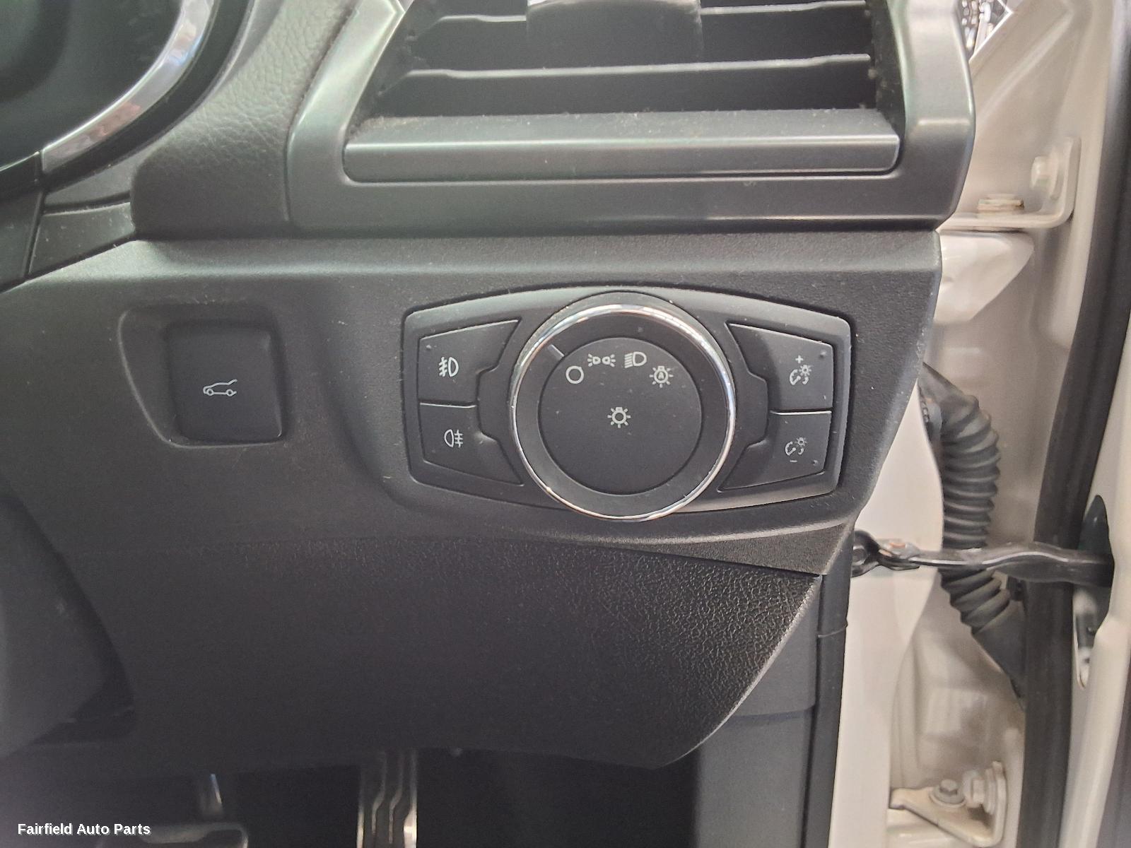 2014-2020 Ford Mondeo Washer Bottle
