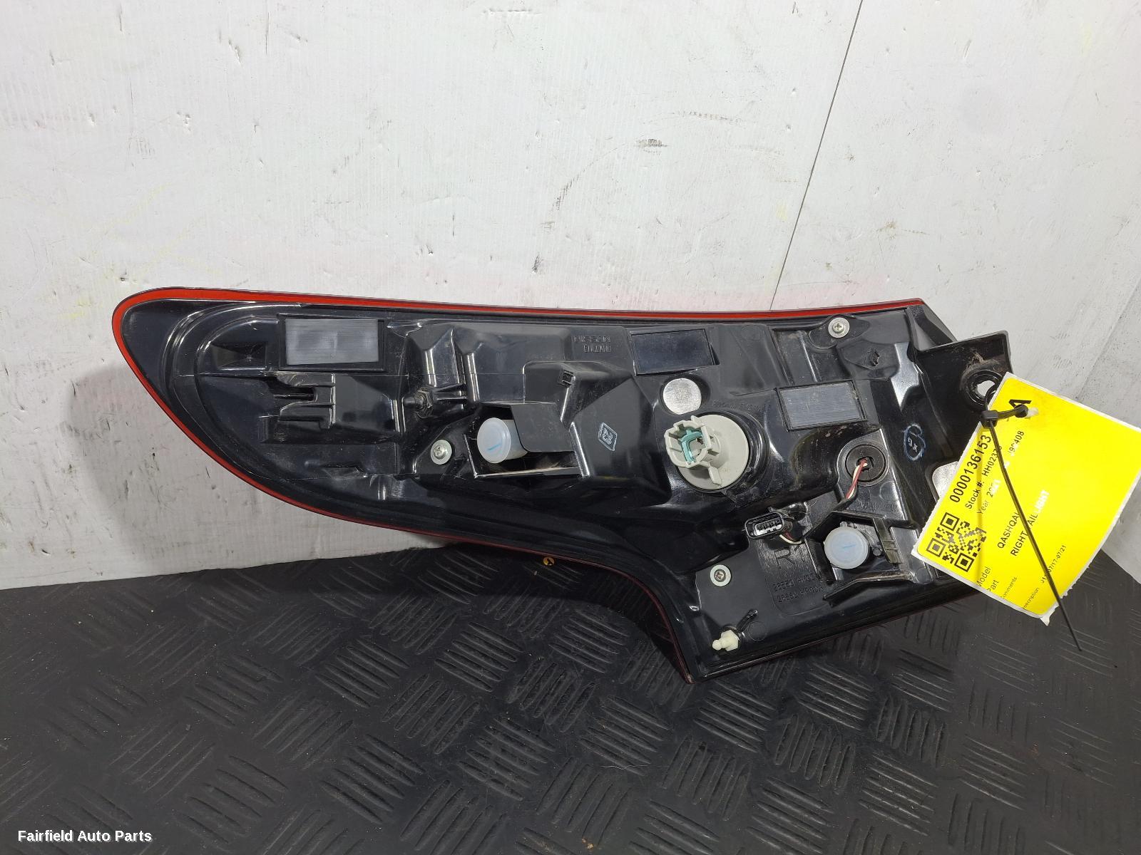 2017-2021 Nissan Qashqai Right Taillight