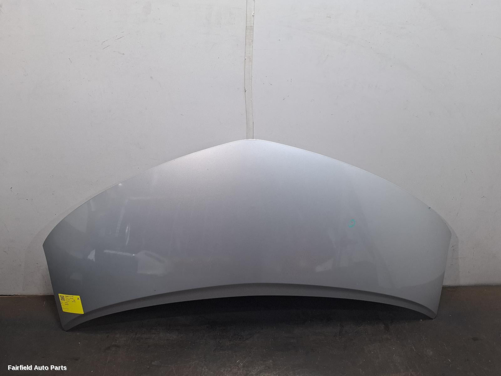 2005-2019 Toyota Estima Bonnet