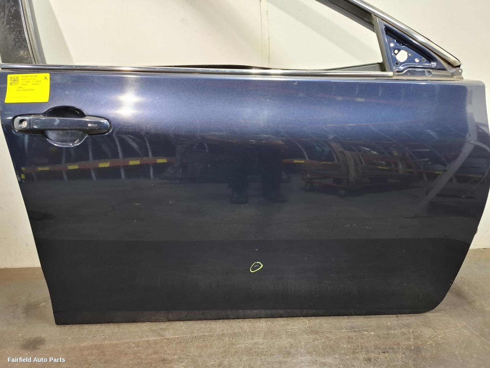 2015-2017 Toyota Camry Right Front Door