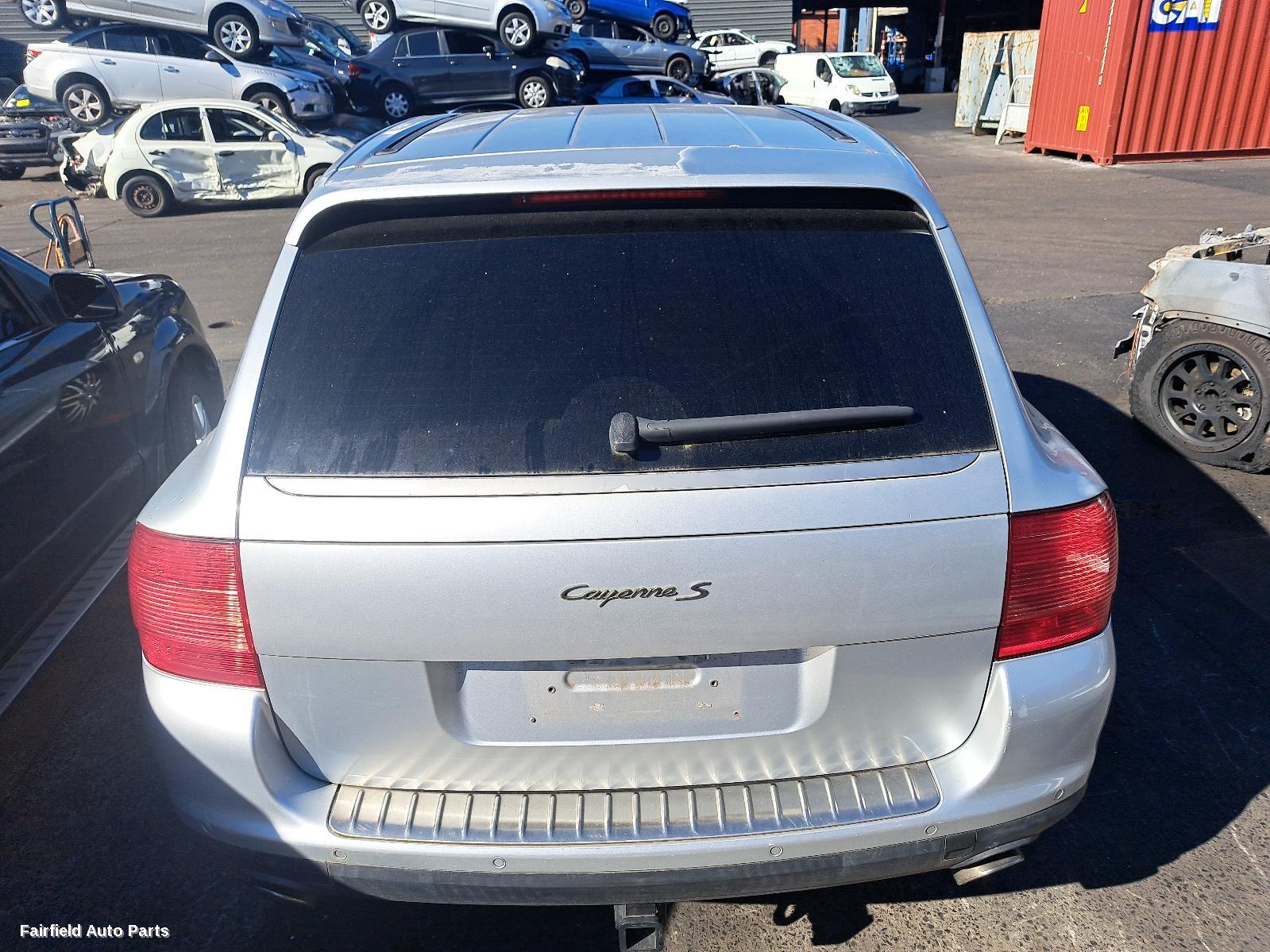 2004 Porsche Cayenne Right Door Mirror