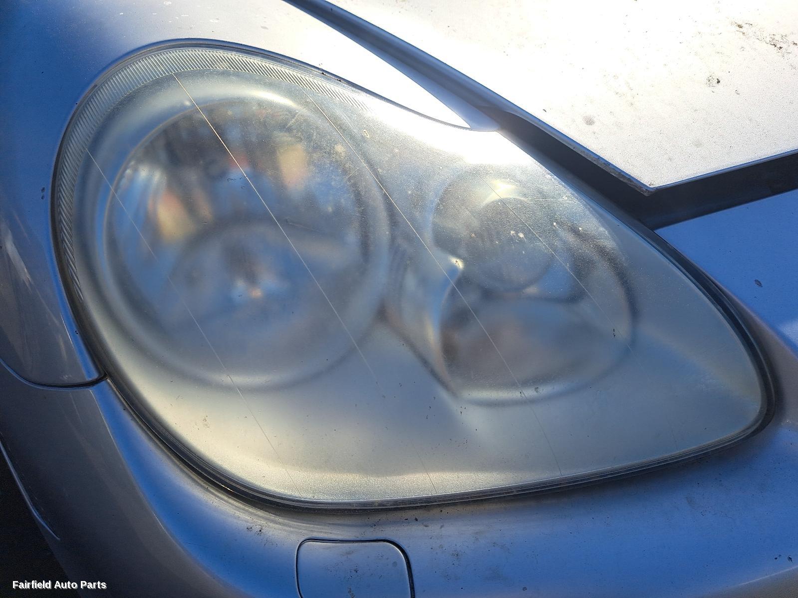 2004 Porsche Cayenne Right Front Door