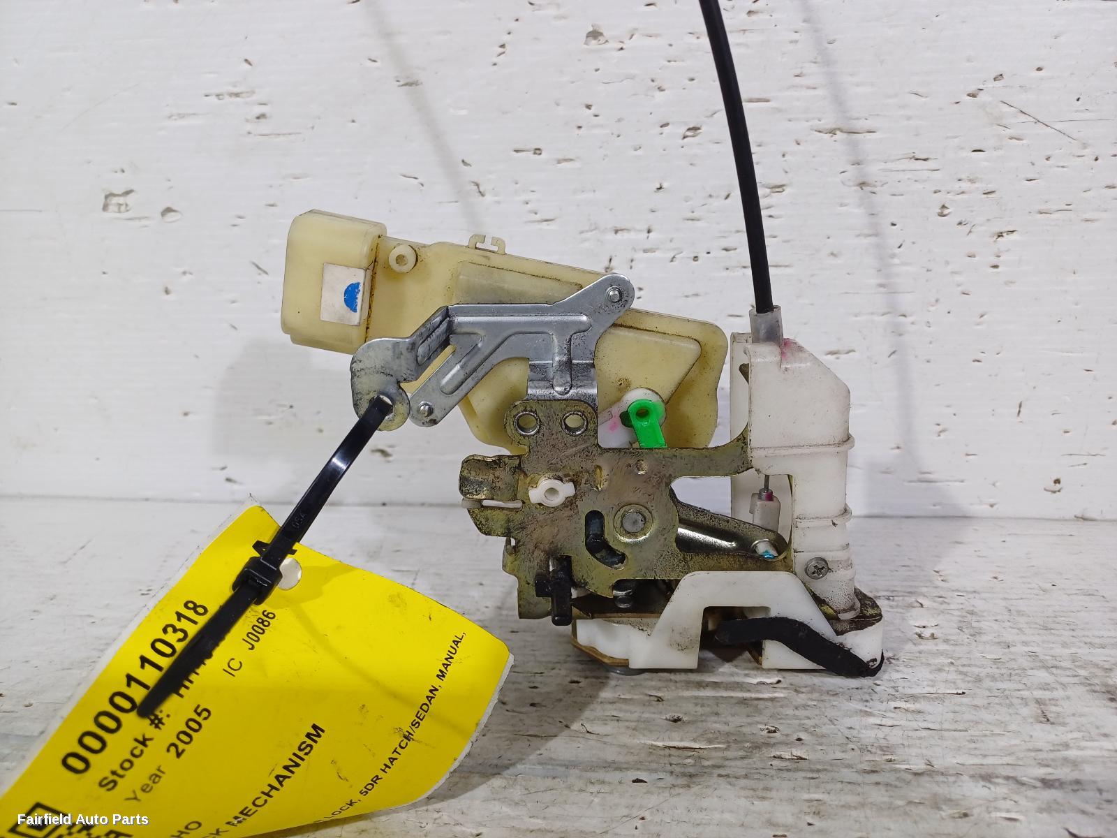 1999-2005 Toyota Echo Door Boot Gate Lock