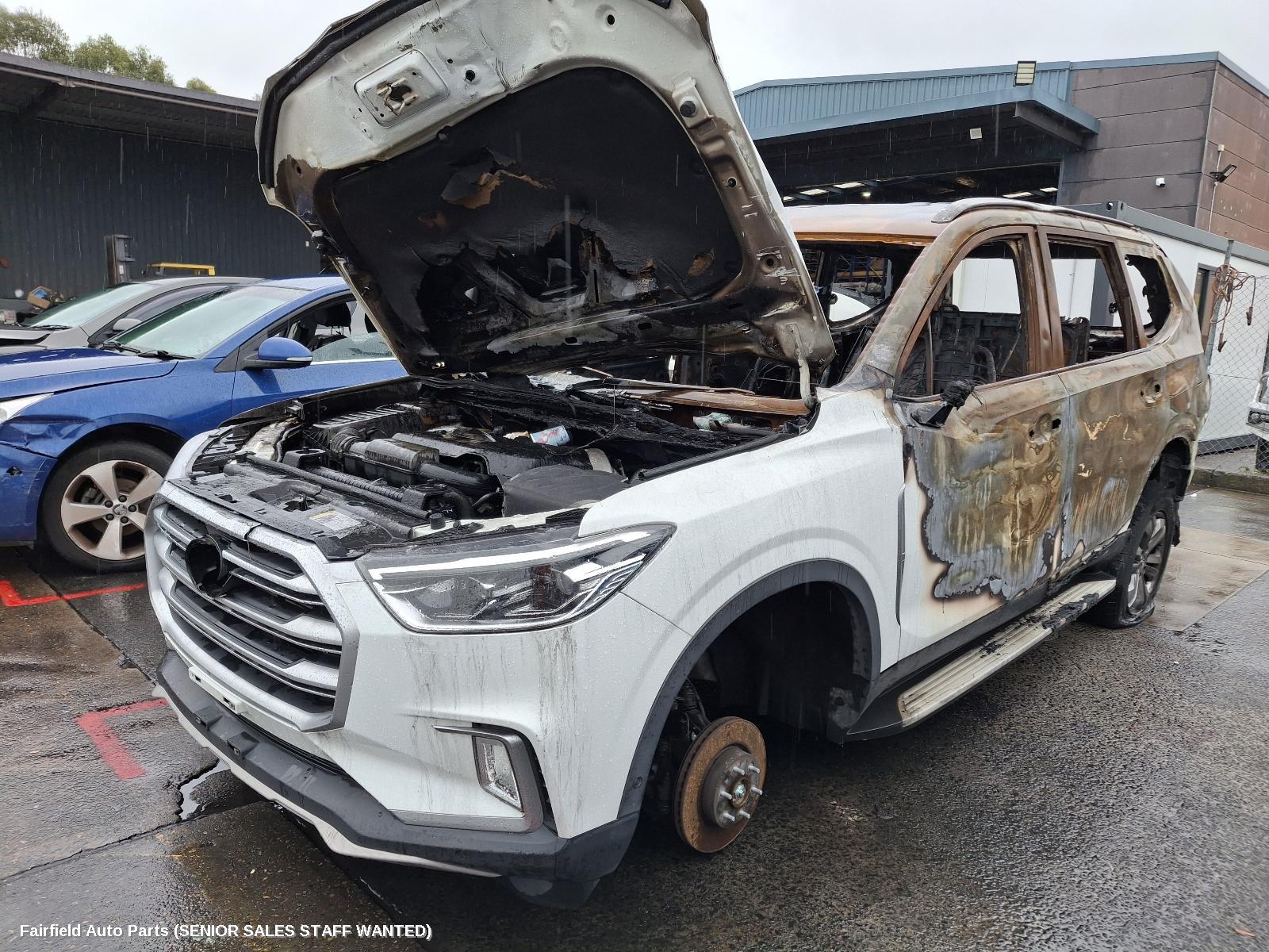 2022 Ldv D90 Left Headlamp