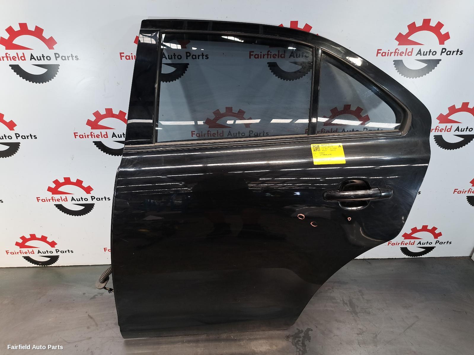 2012 Suzuki Kizashi Left Rear Door Sliding