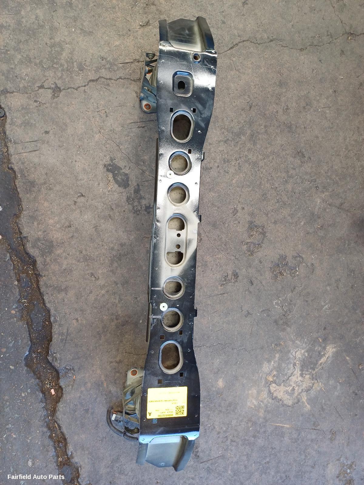 2012 Ford Focus F Bar Reinforc Brack