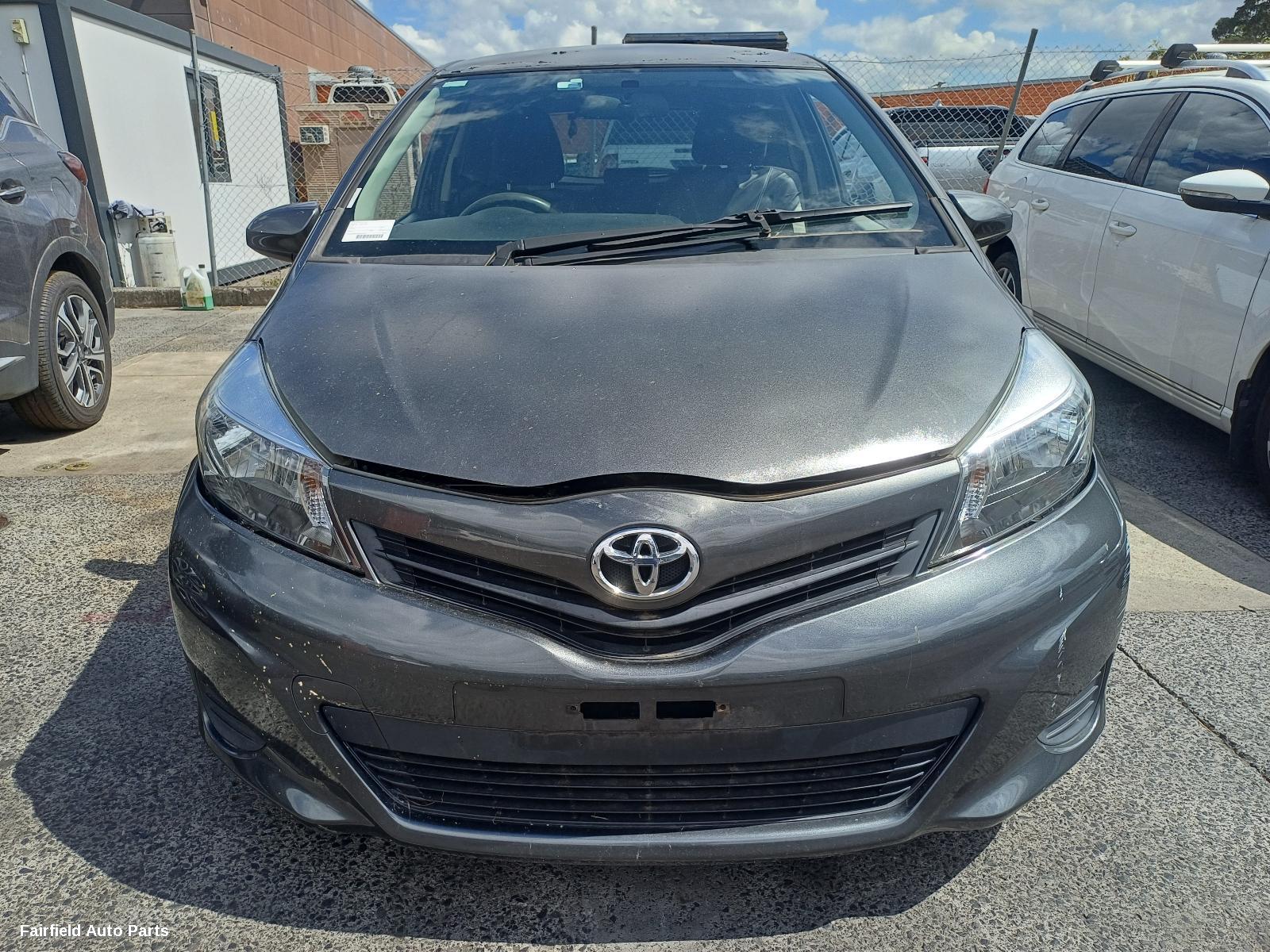 2012 Toyota Yaris Left Headlamp