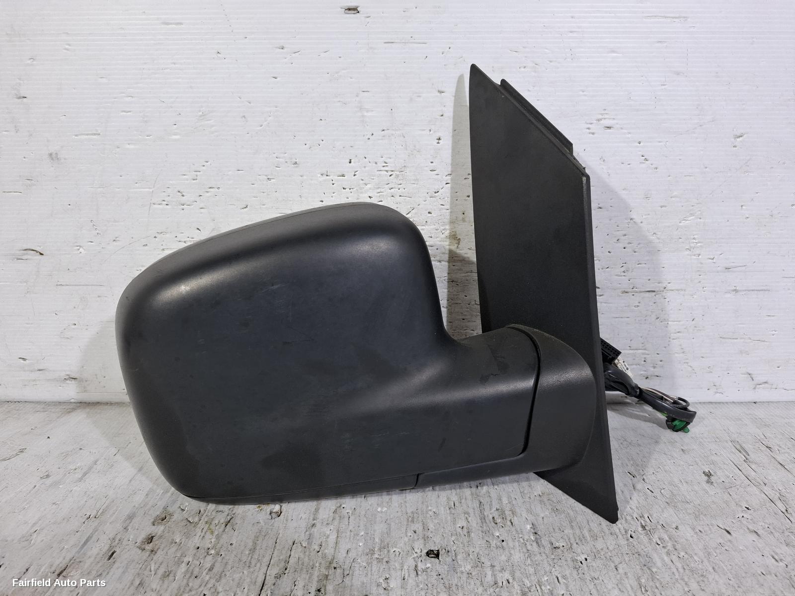 2004-2015 Volkswagen Caddy Right Door Mirror