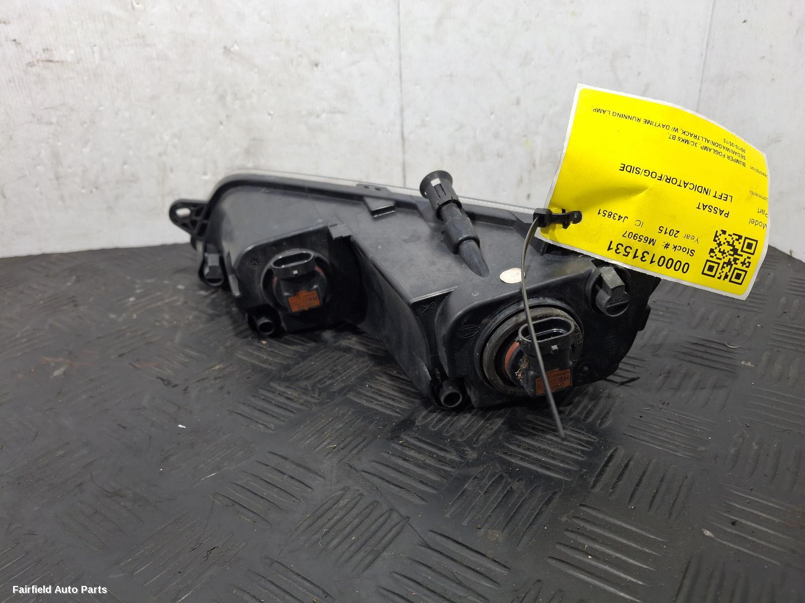 2010-2015 Volkswagen Passat Left Indicator Fog Side
