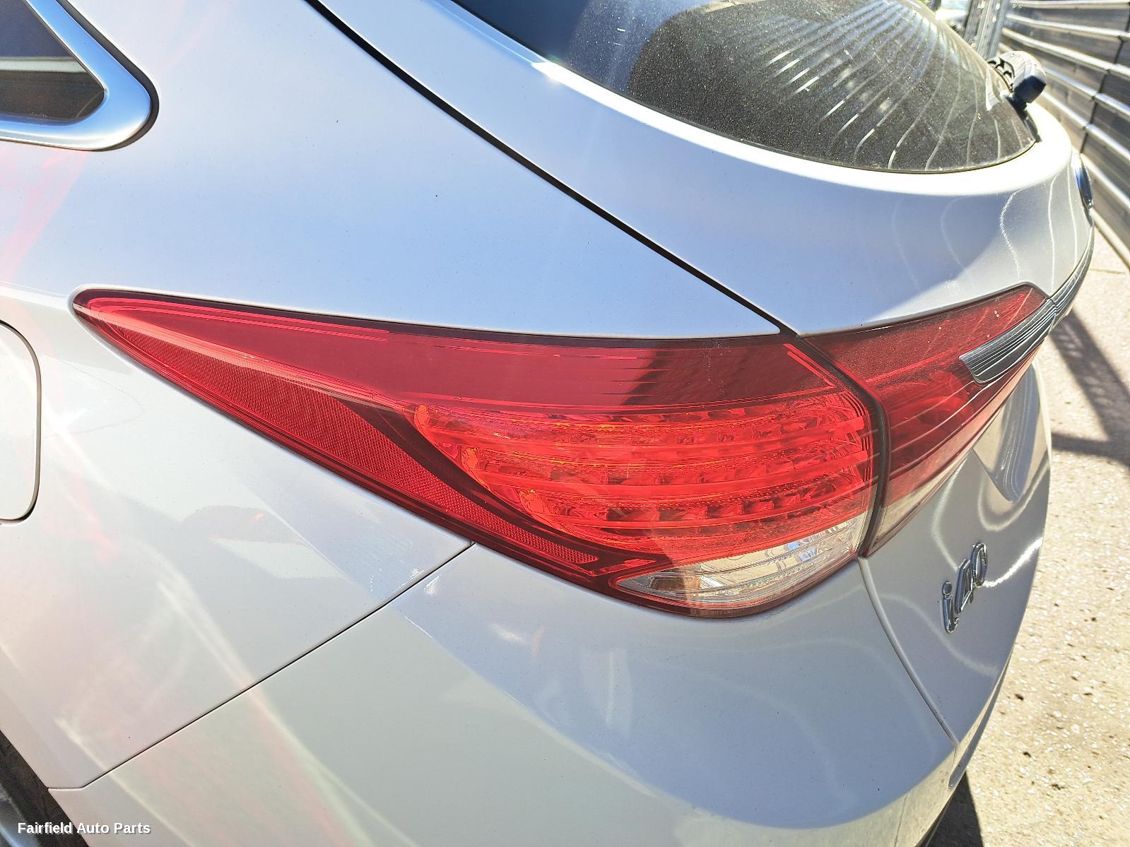 2013 Hyundai I40 Left Headlamp